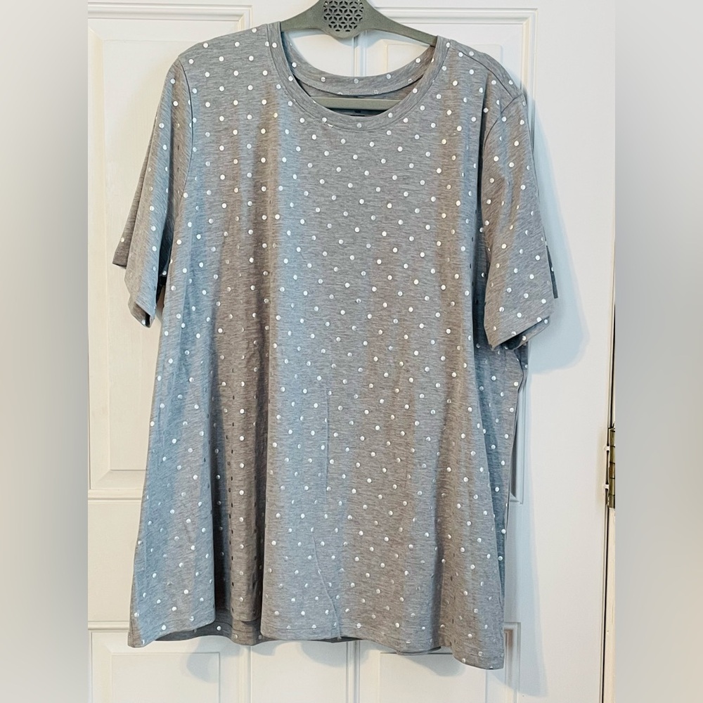 Plus Size Lane Bryant Size 18/20 Gray with Silver Polka Dot Short Sleeve Top NWT